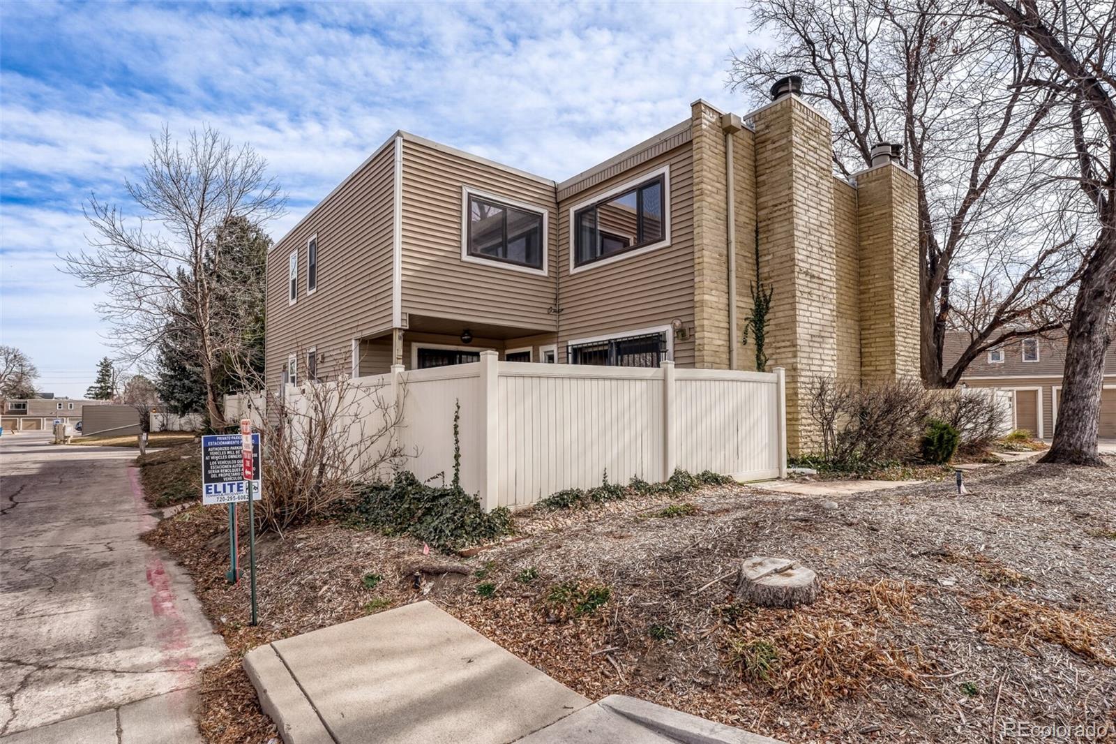 1160 S Clinton Street Unit: 40