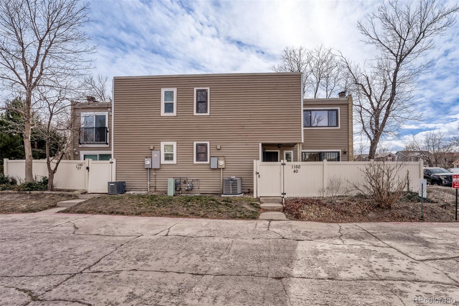 1160 S Clinton Street Unit: 40