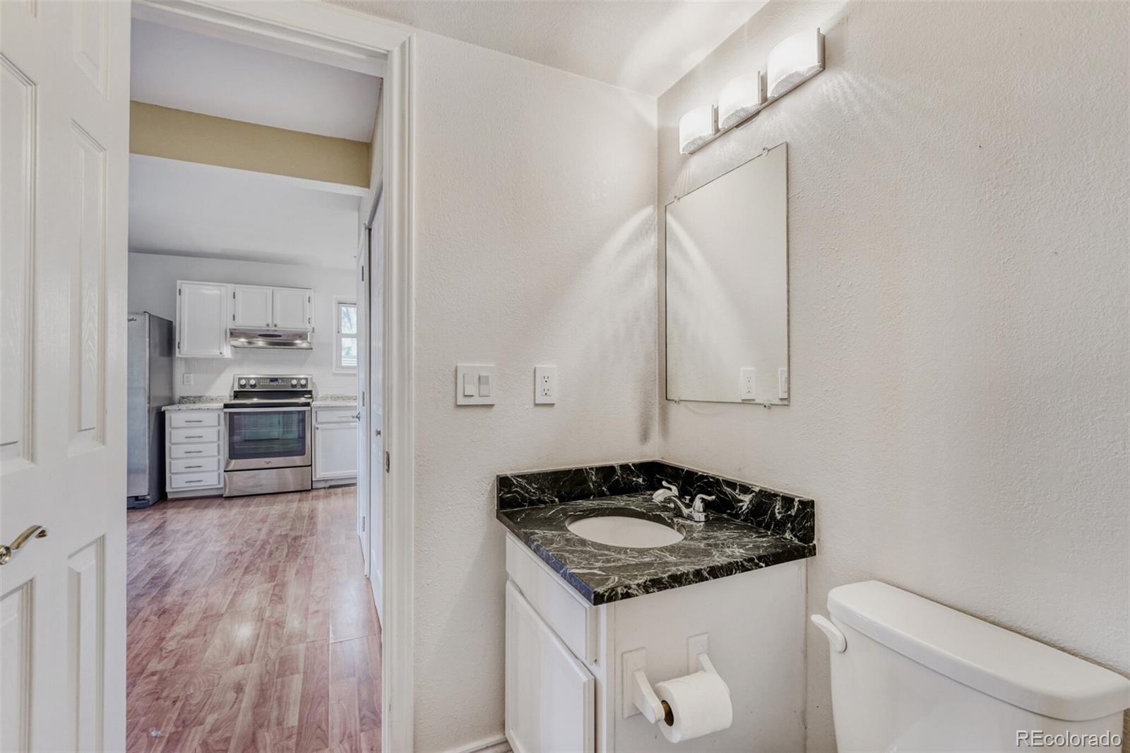 1160 S Clinton Street Unit: 40