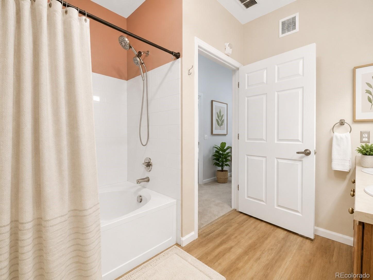 5255 Memphis Street Unit: 1204