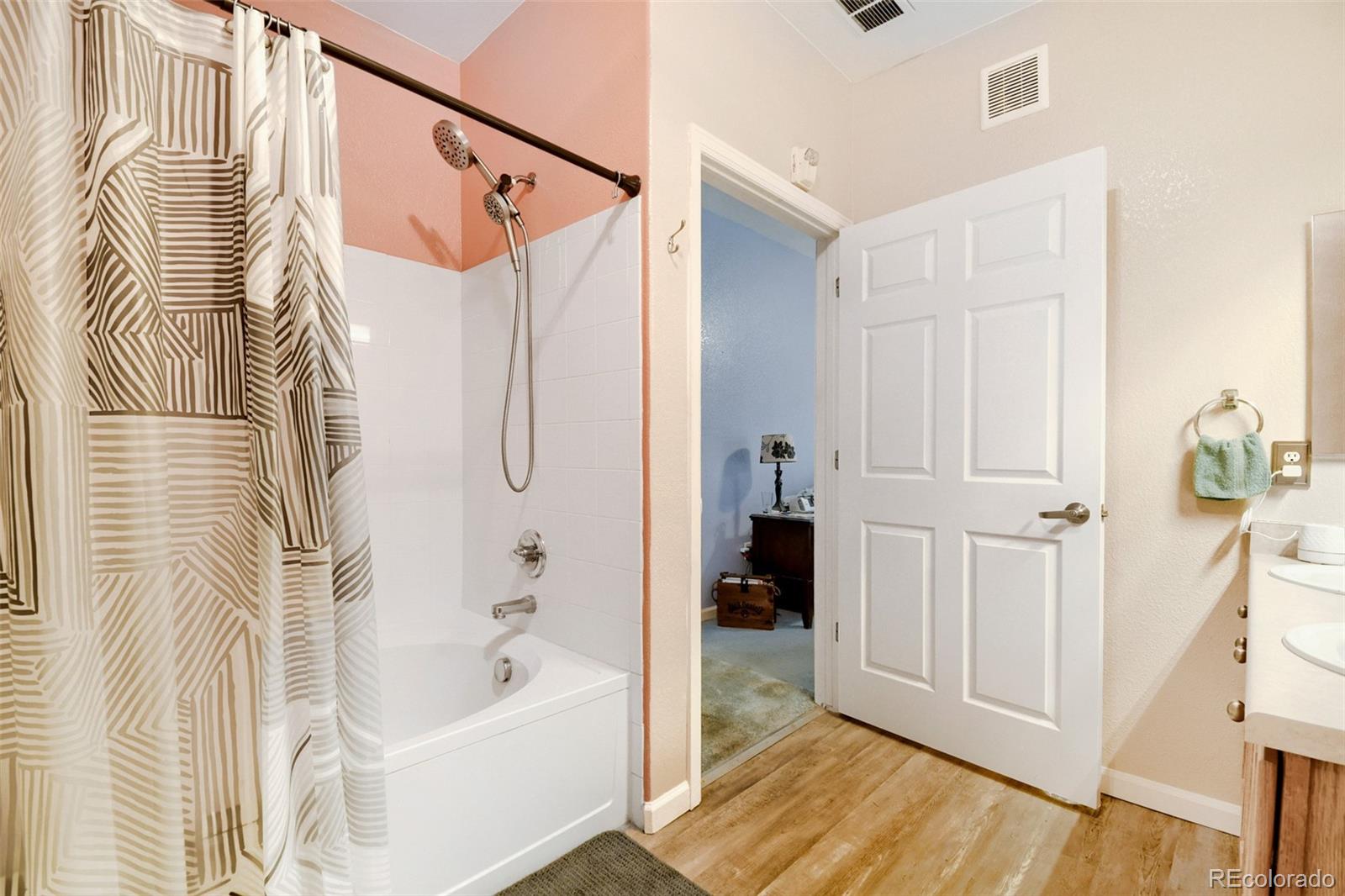5255 Memphis Street Unit: 1204