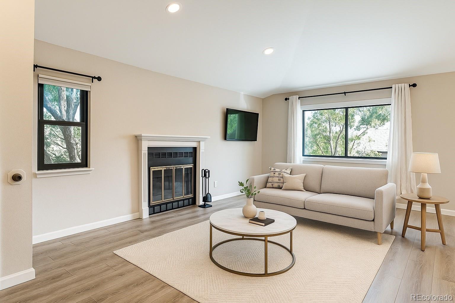 540 S Forest Street Unit: 3-204