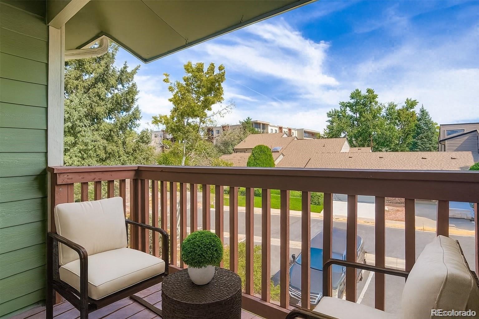 540 S Forest Street Unit: 3-204