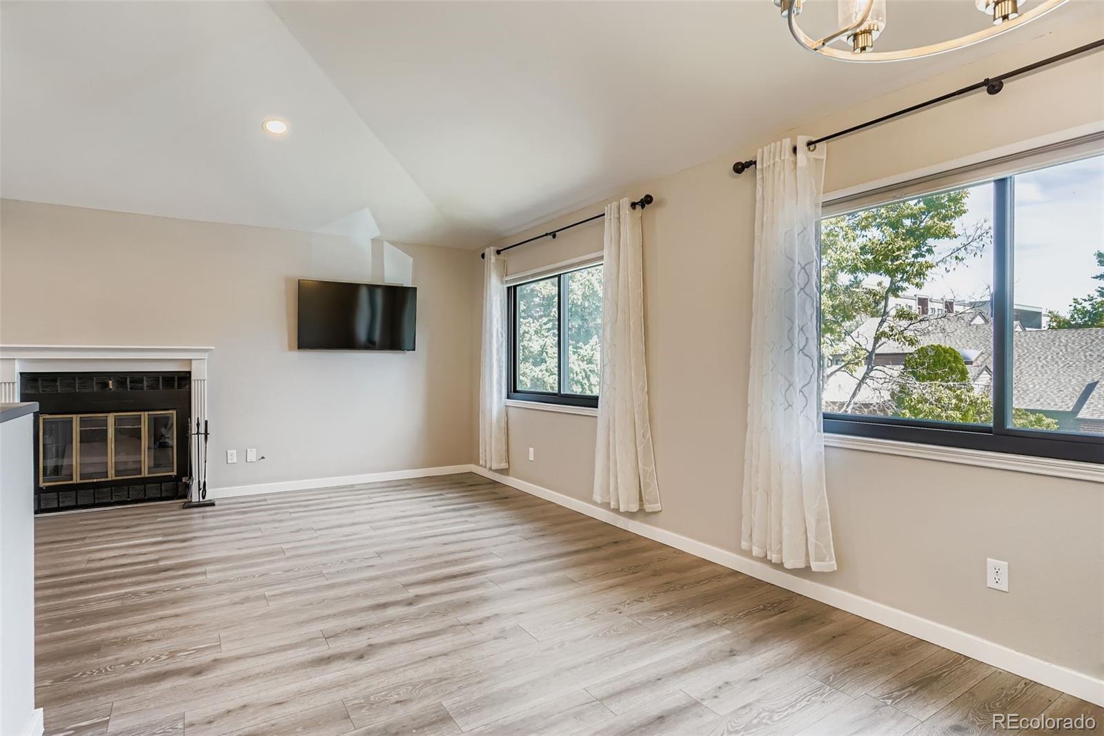 540 S Forest Street Unit: 3-204