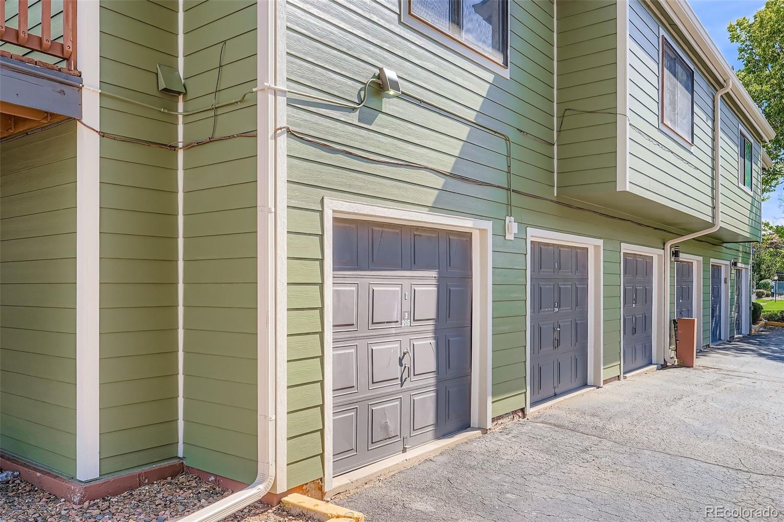 540 S Forest Street Unit: 3-204