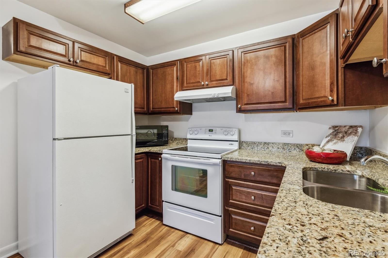 610 S Alton Way Unit: 8D