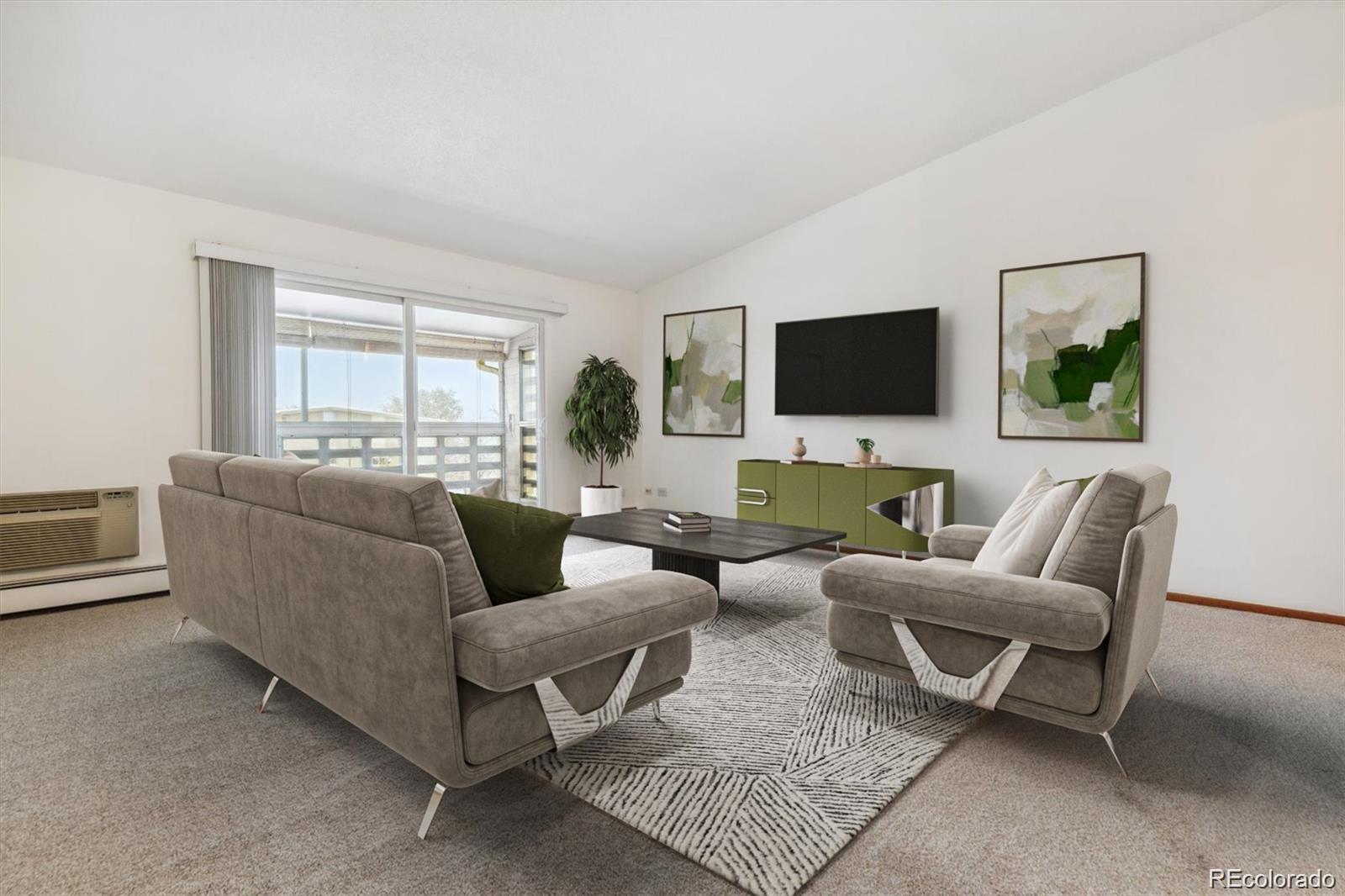 610 S Alton Way Unit: 8D