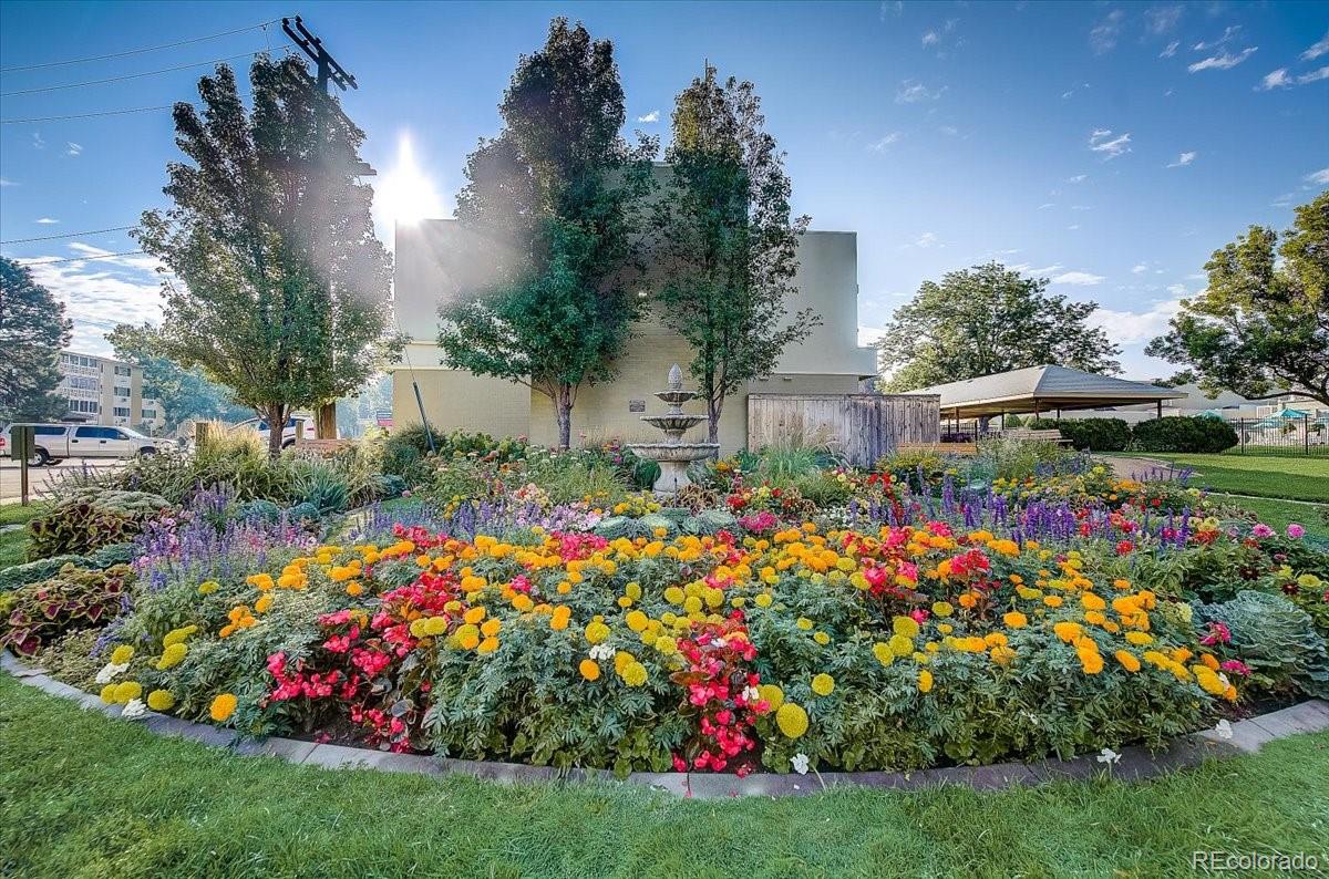 610 S Alton Way Unit: 8D