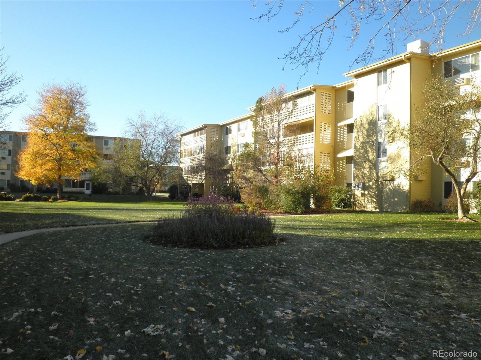 610 S Alton Way Unit: 8D
