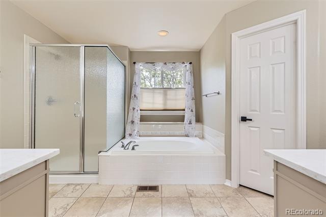 3416 Hawthorne Drive
