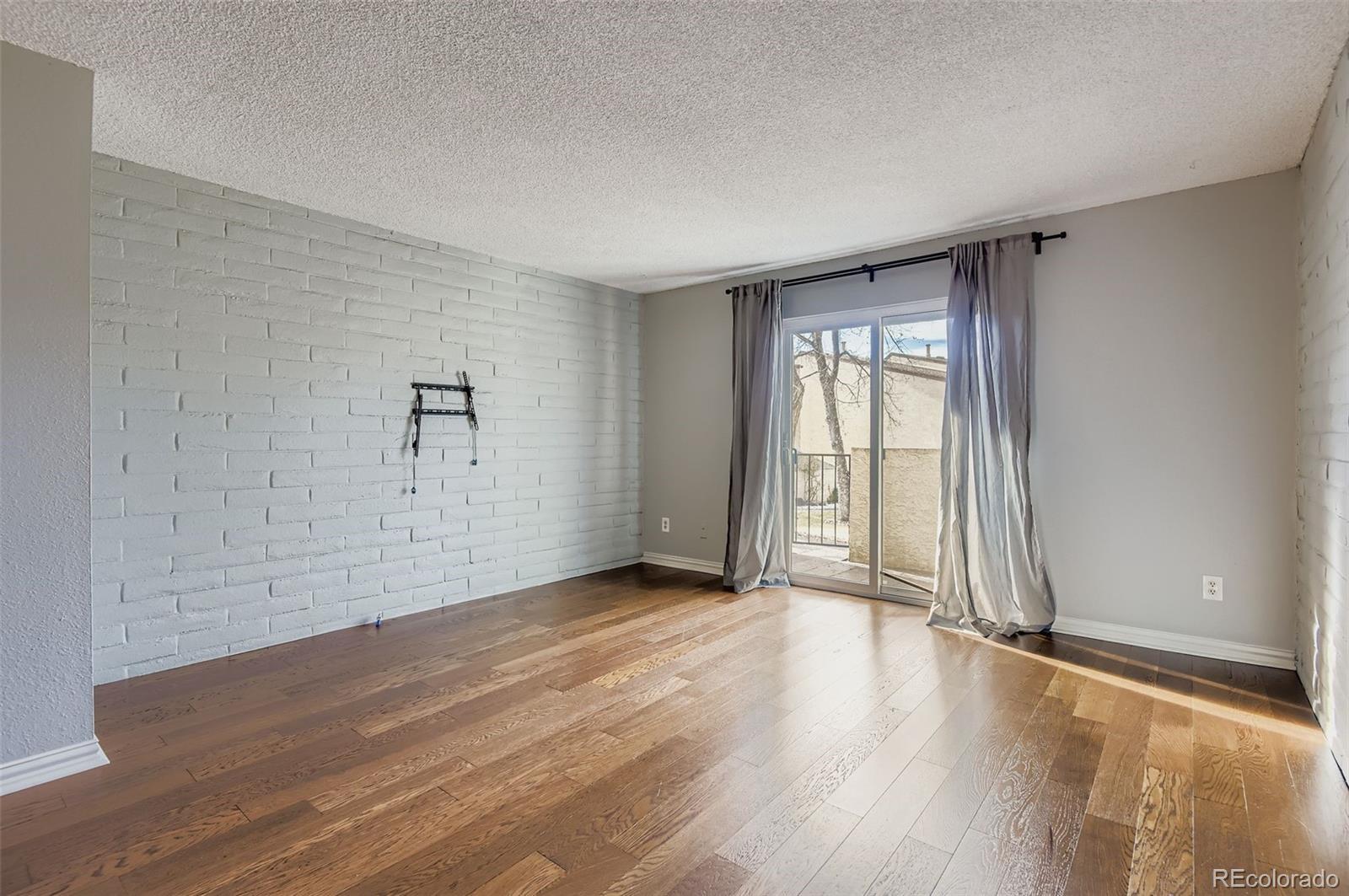 1060 S Parker Road Unit: 25