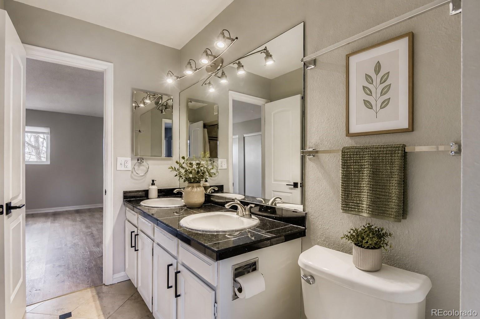 1060 S Parker Road Unit: 25