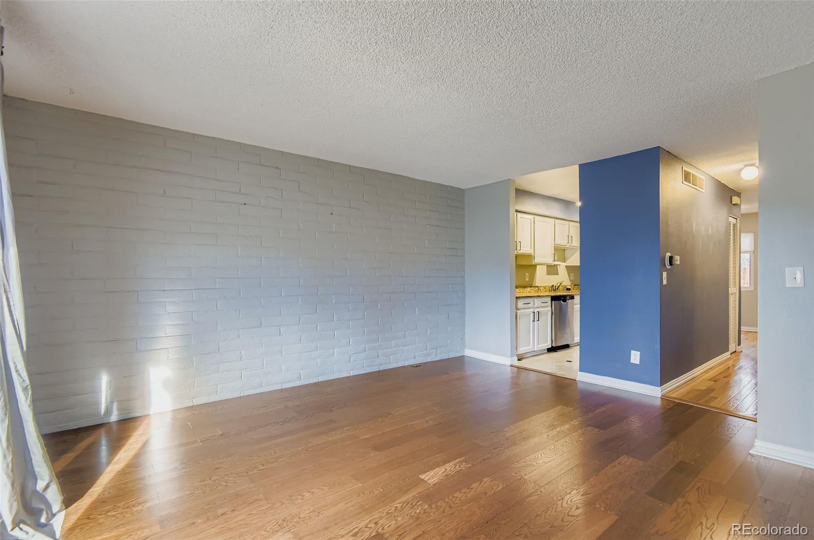 1060 S Parker Road Unit: 25