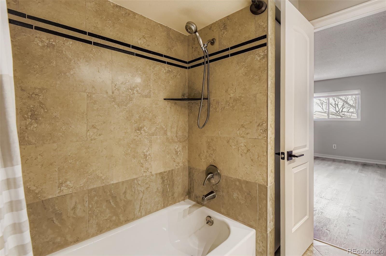 1060 S Parker Road Unit: 25