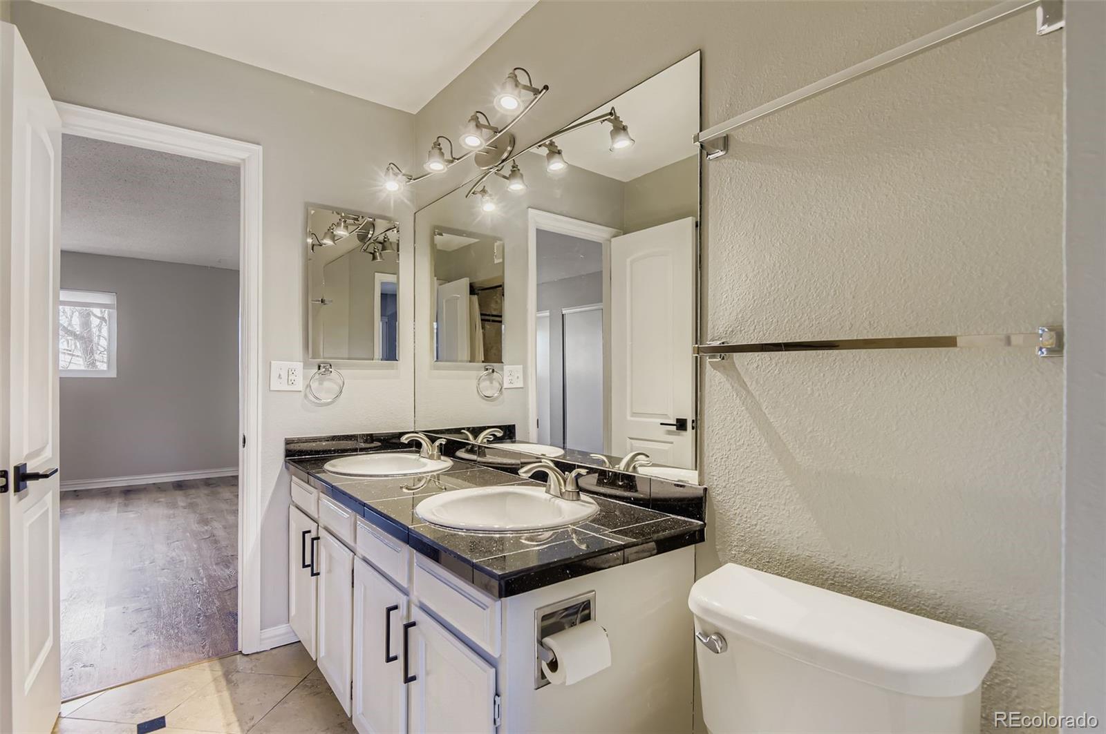 1060 S Parker Road Unit: 25