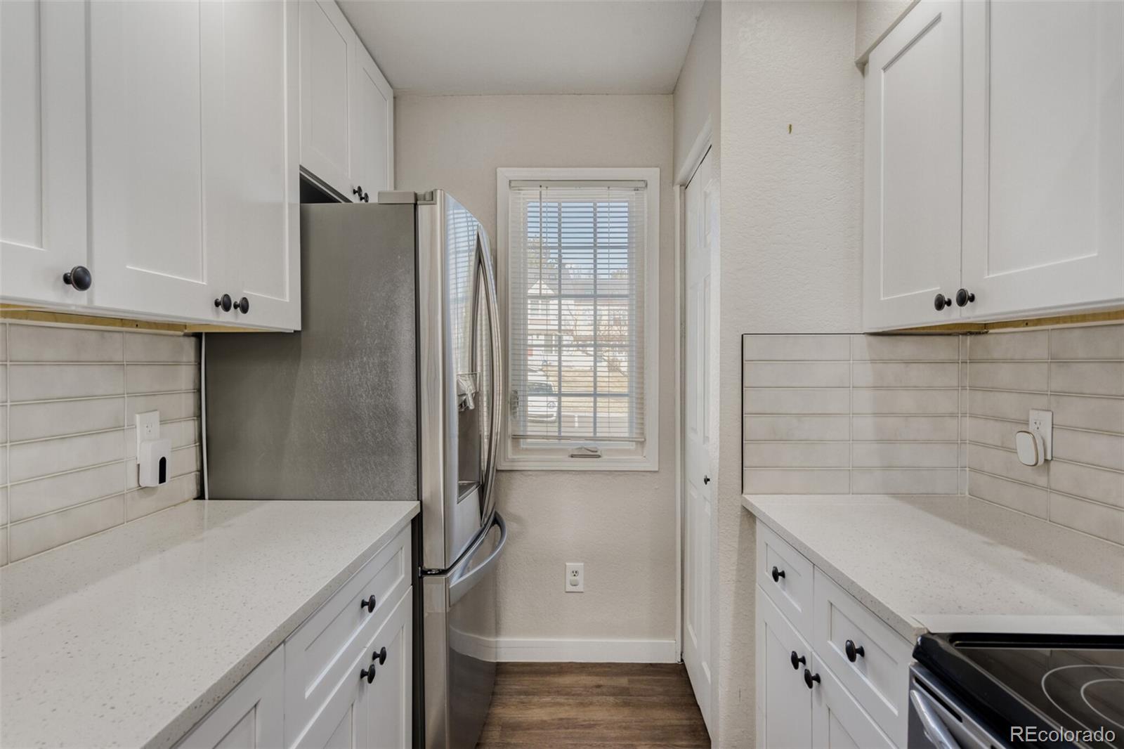 9423 W Ontario Drive