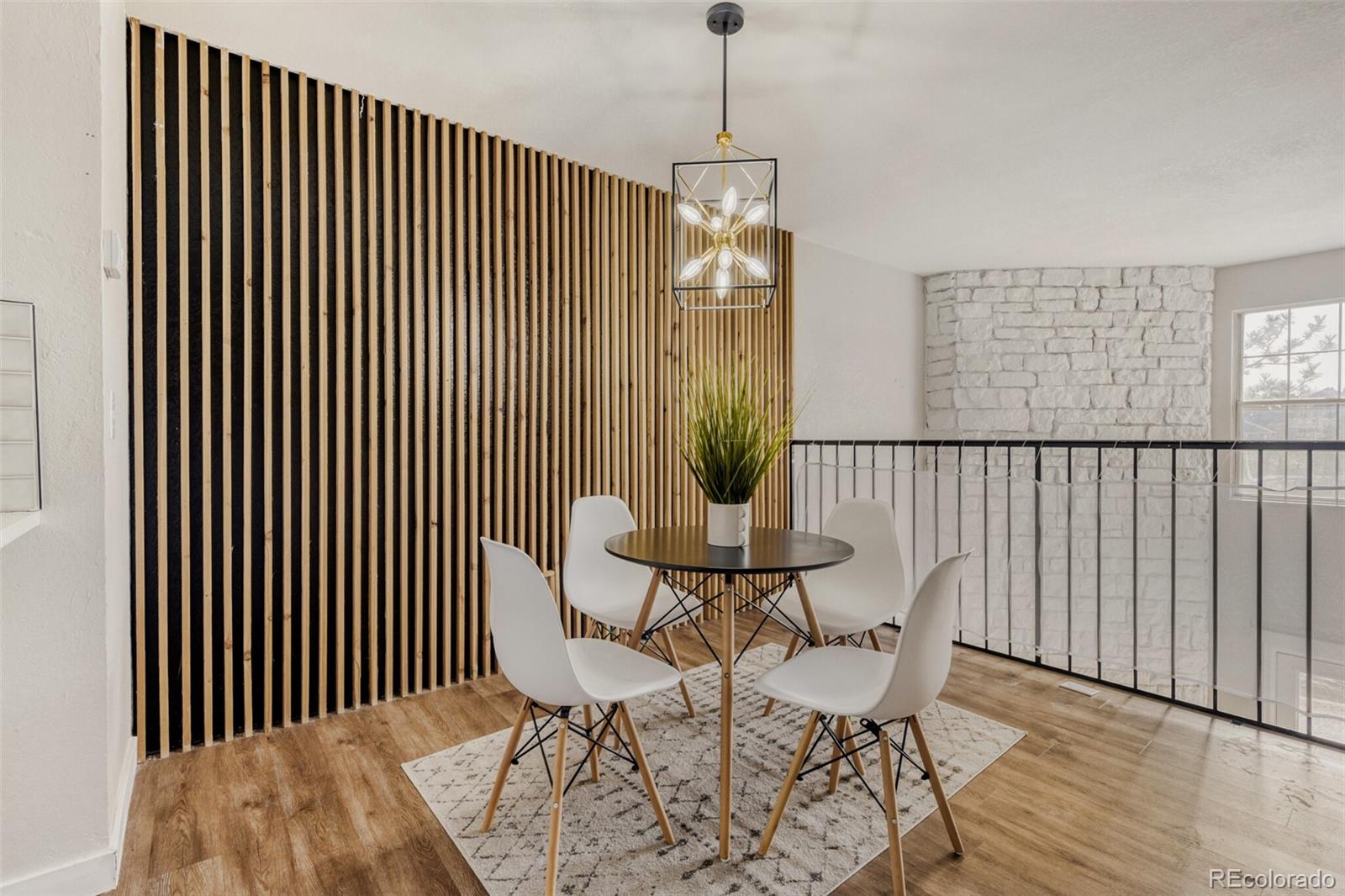 9423 W Ontario Drive