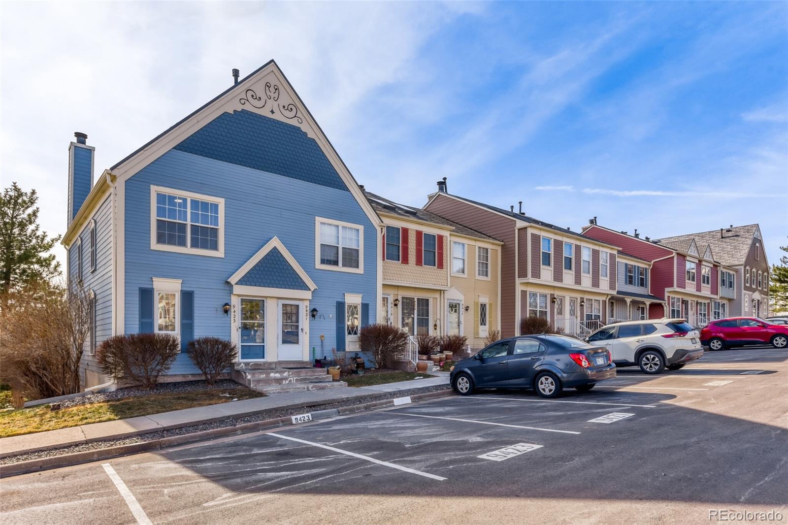 9423 W Ontario Drive