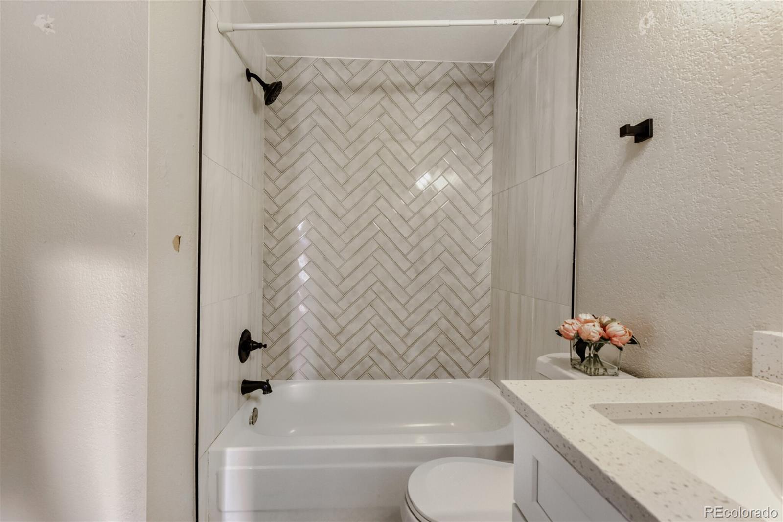 9423 W Ontario Drive