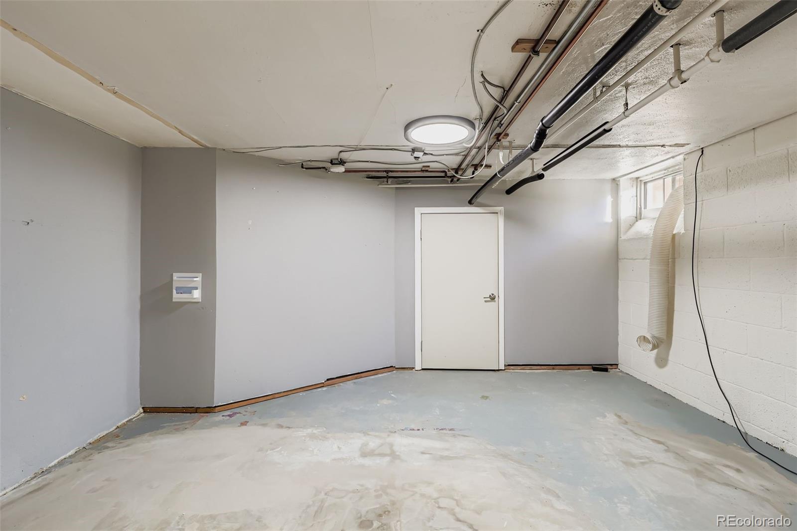 3314 N Josephine Street