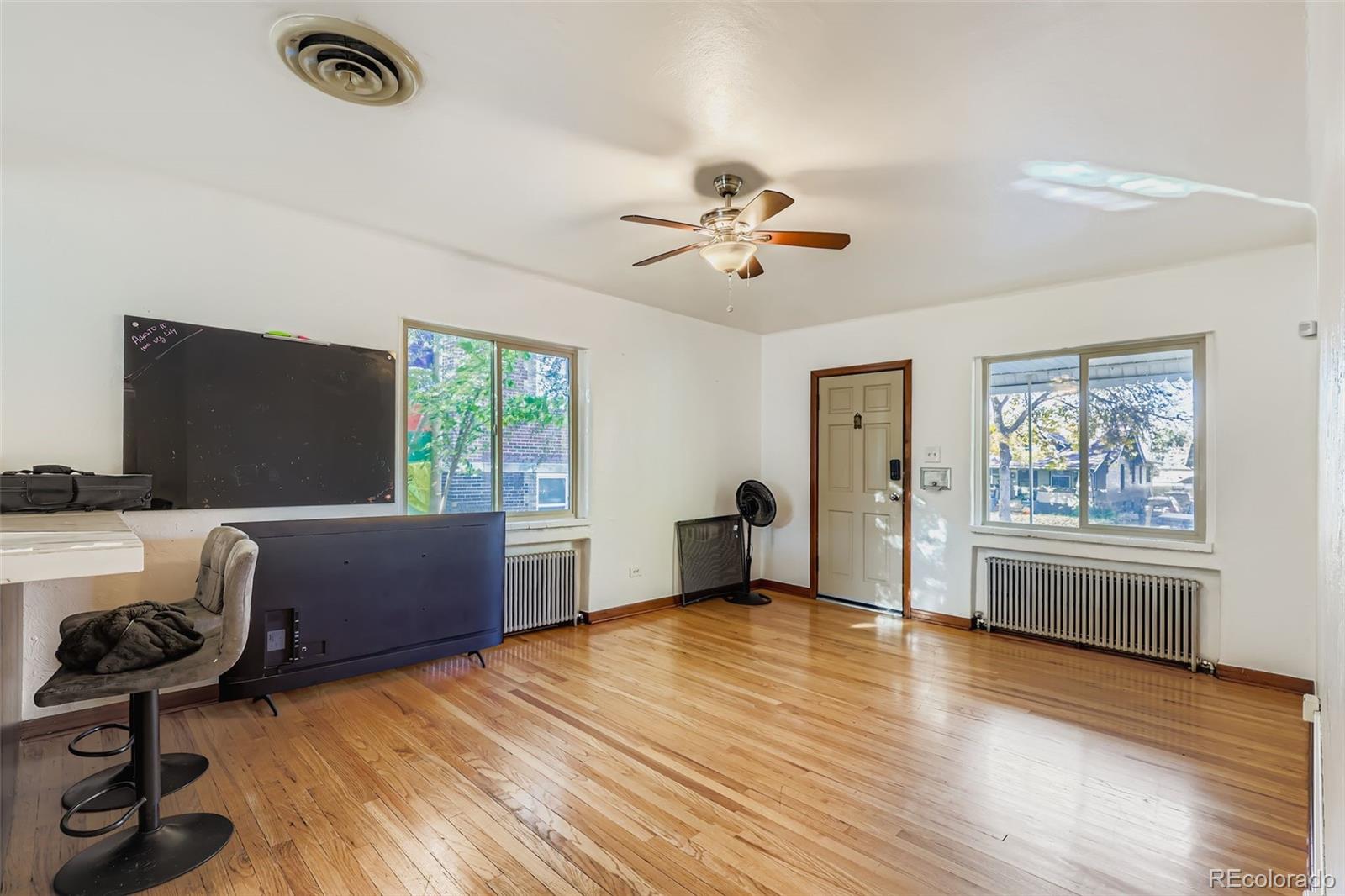 3314 N Josephine Street