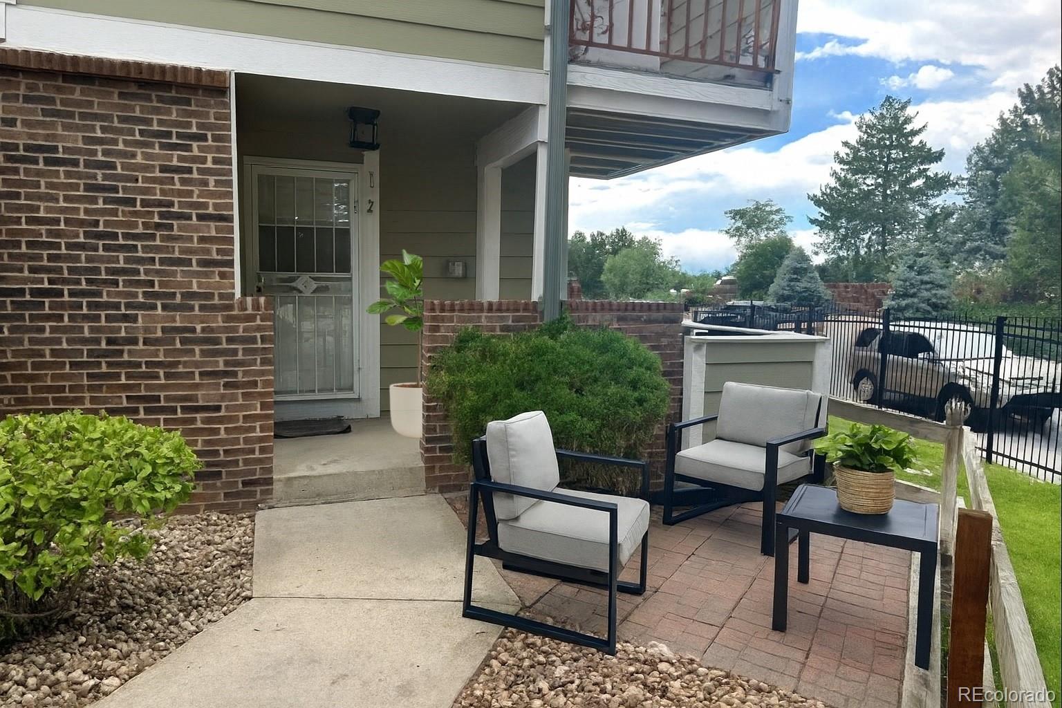 909 S Dawson Way Unit: 2