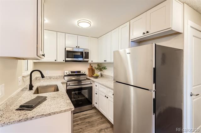909 S Dawson Way Unit: 2