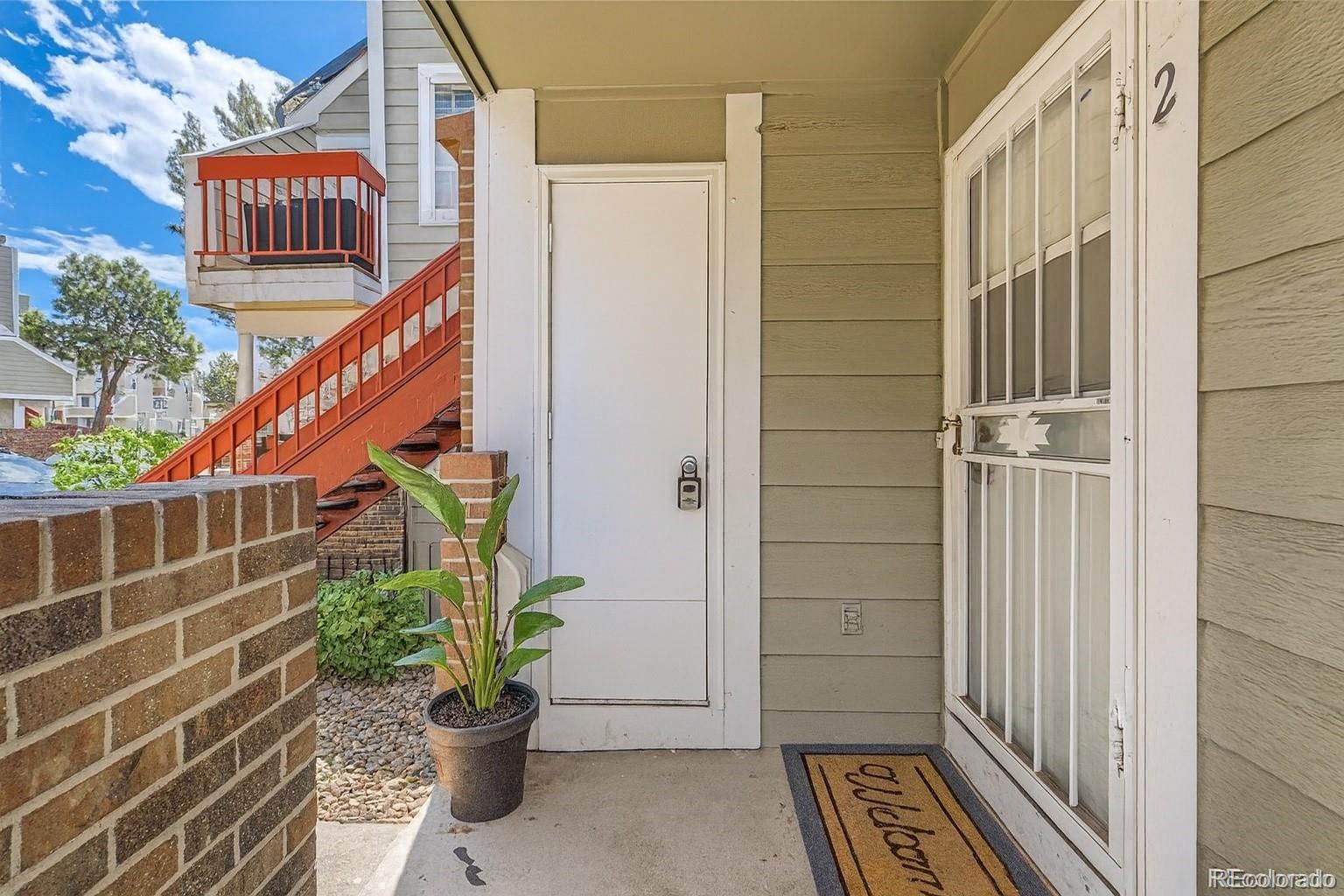 909 S Dawson Way Unit: 2