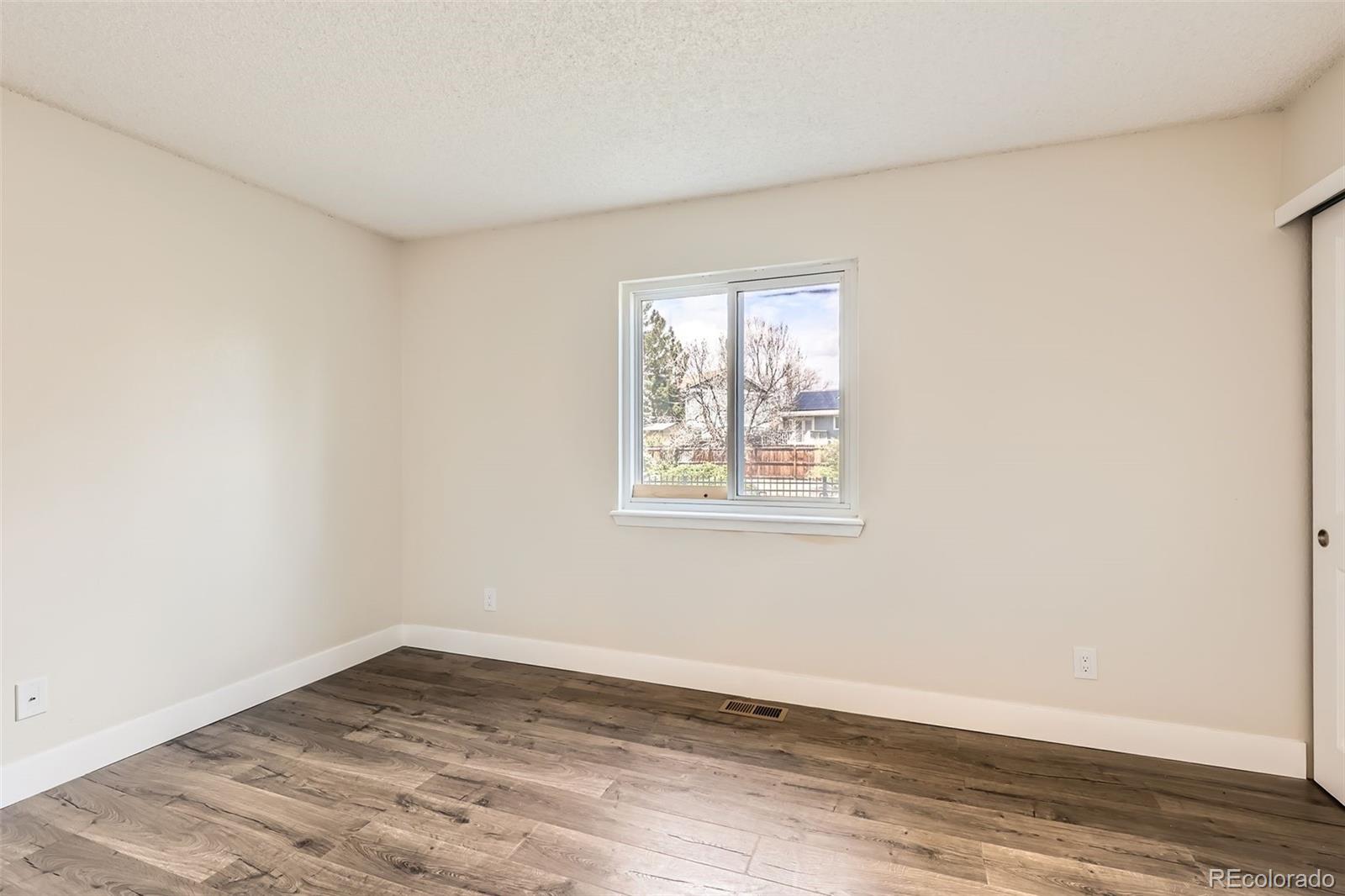 909 S Dawson Way Unit: 2