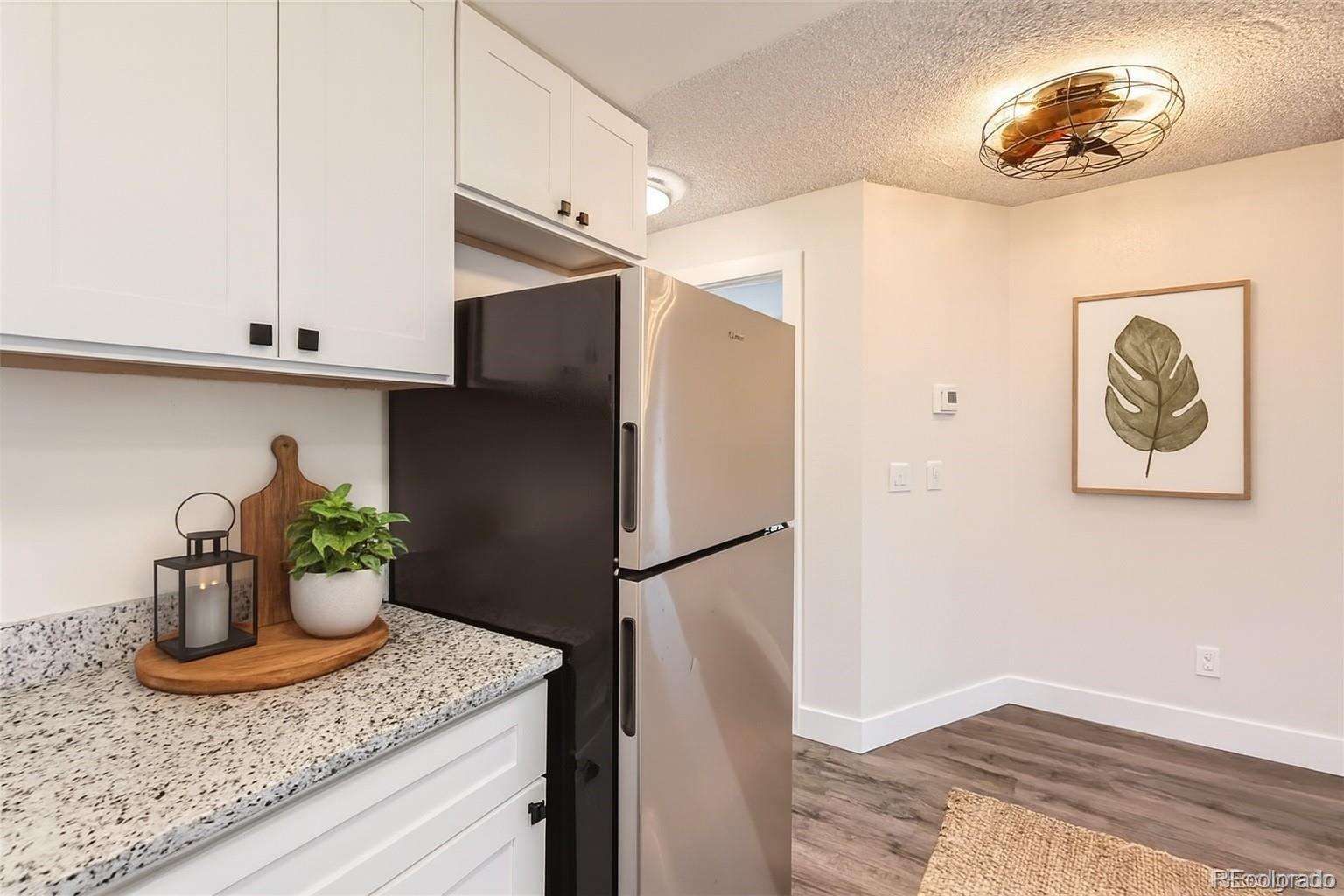 909 S Dawson Way Unit: 2