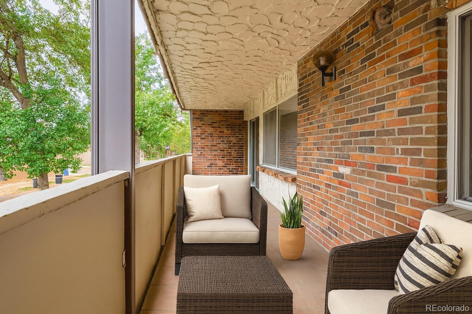 1366 Garfield Street Unit: 209