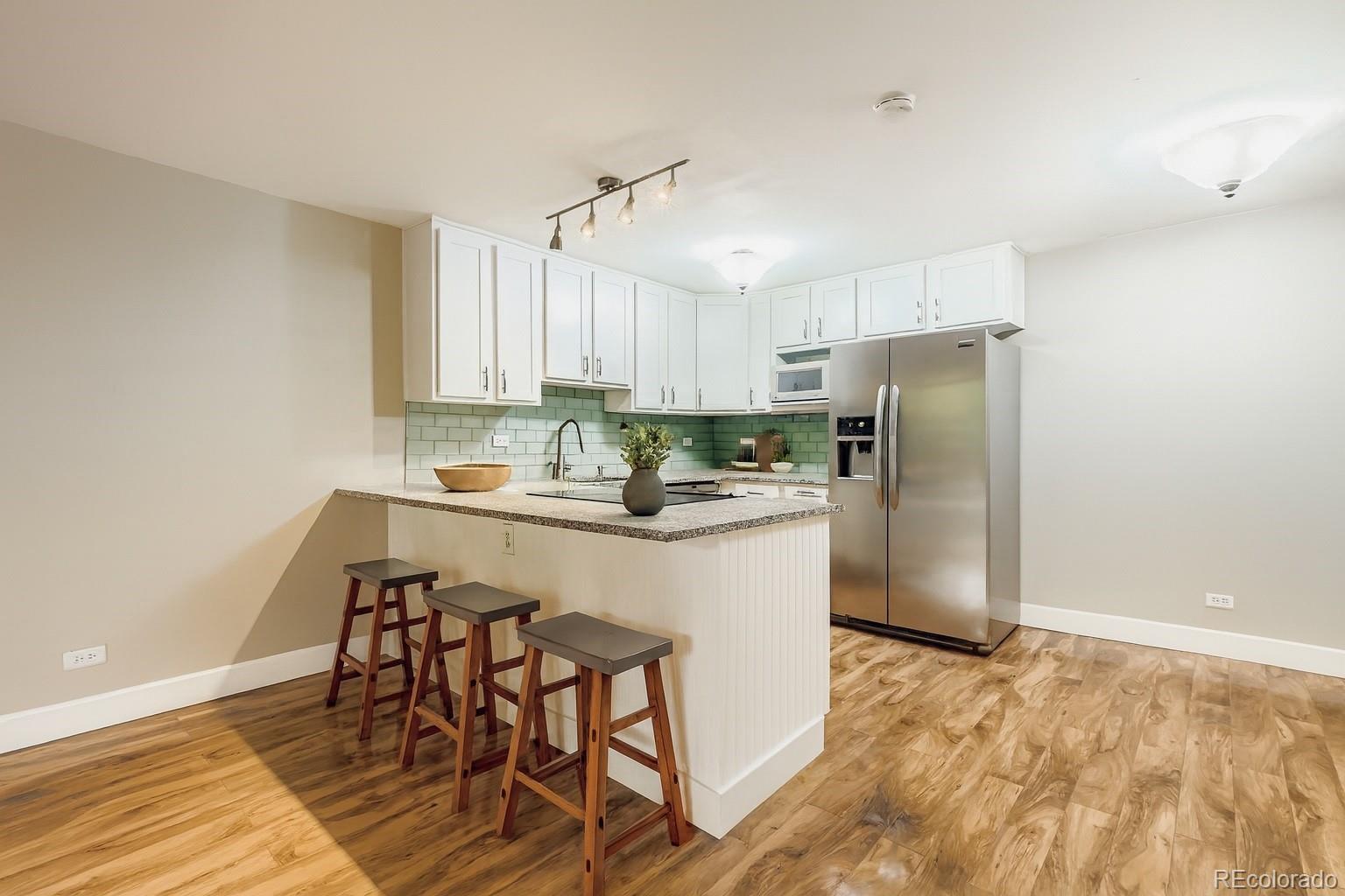 1366 Garfield Street Unit: 209