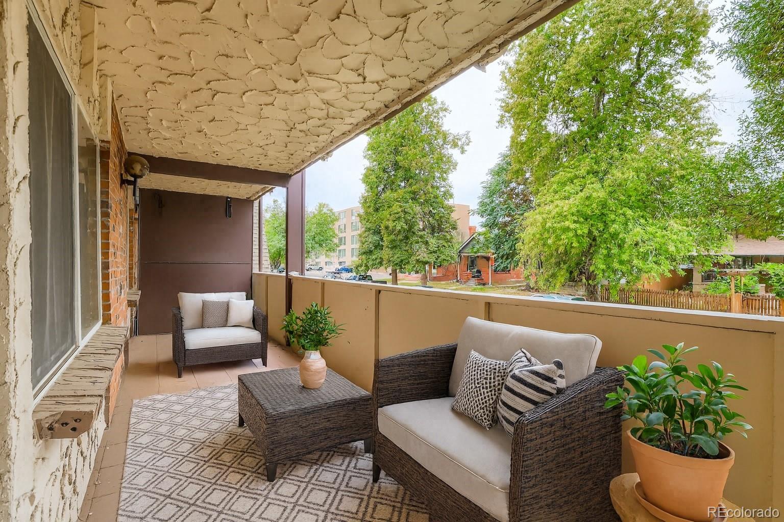 1366 Garfield Street Unit: 209