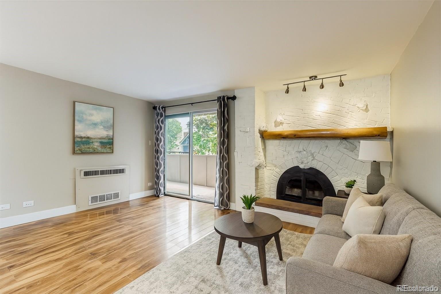 1366 Garfield Street Unit: 209