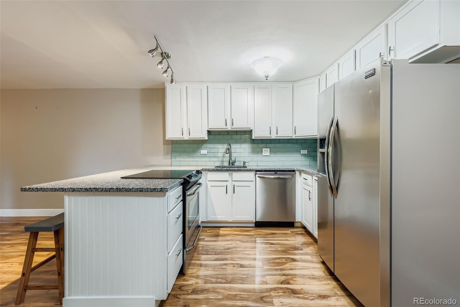 1366 Garfield Street Unit: 209