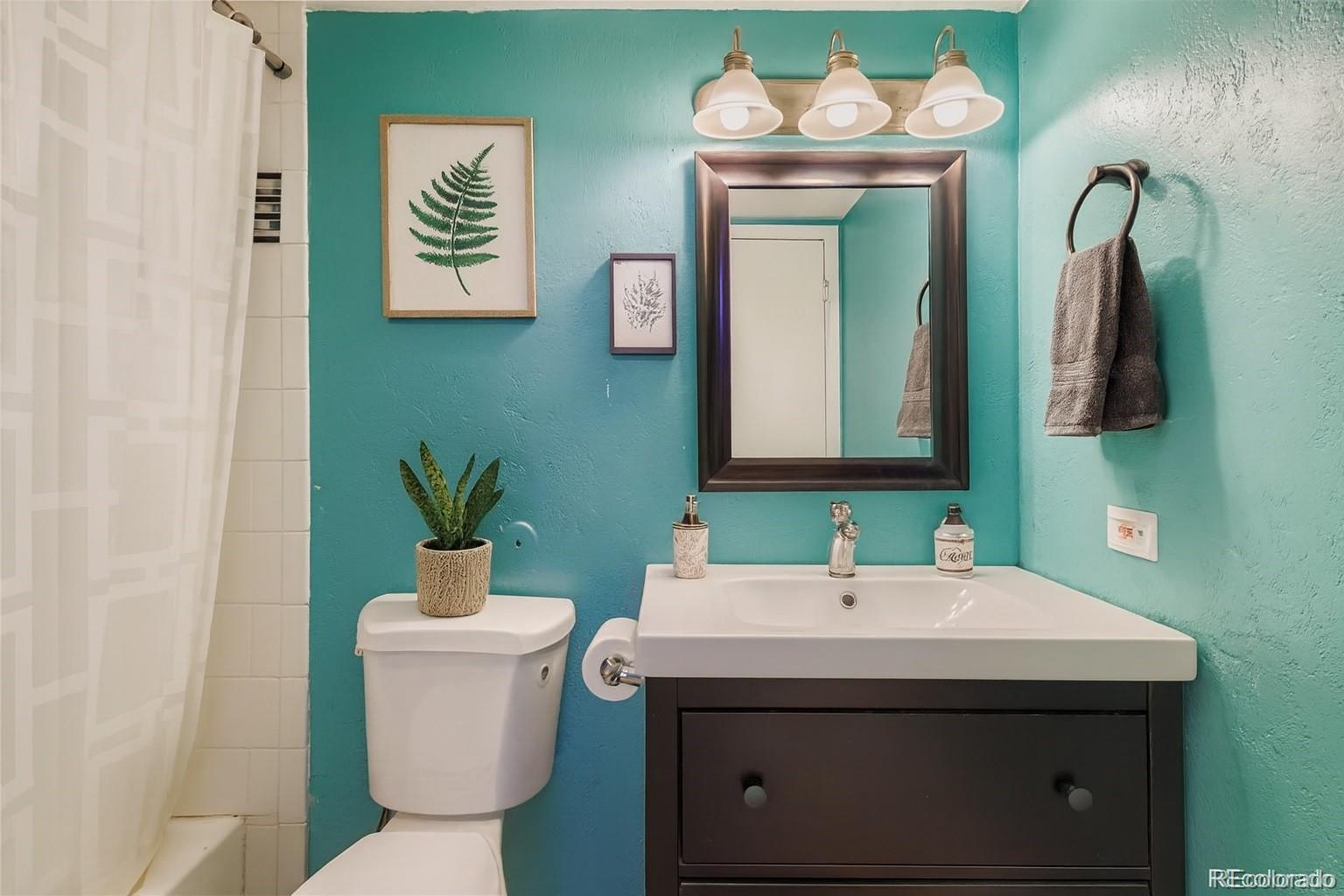 1366 Garfield Street Unit: 209