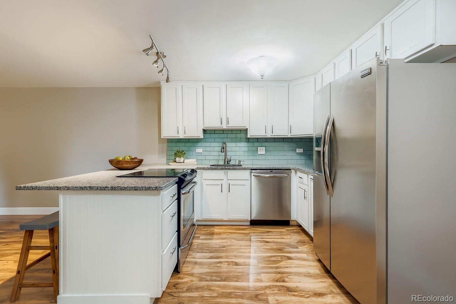 1366 Garfield Street Unit: 209