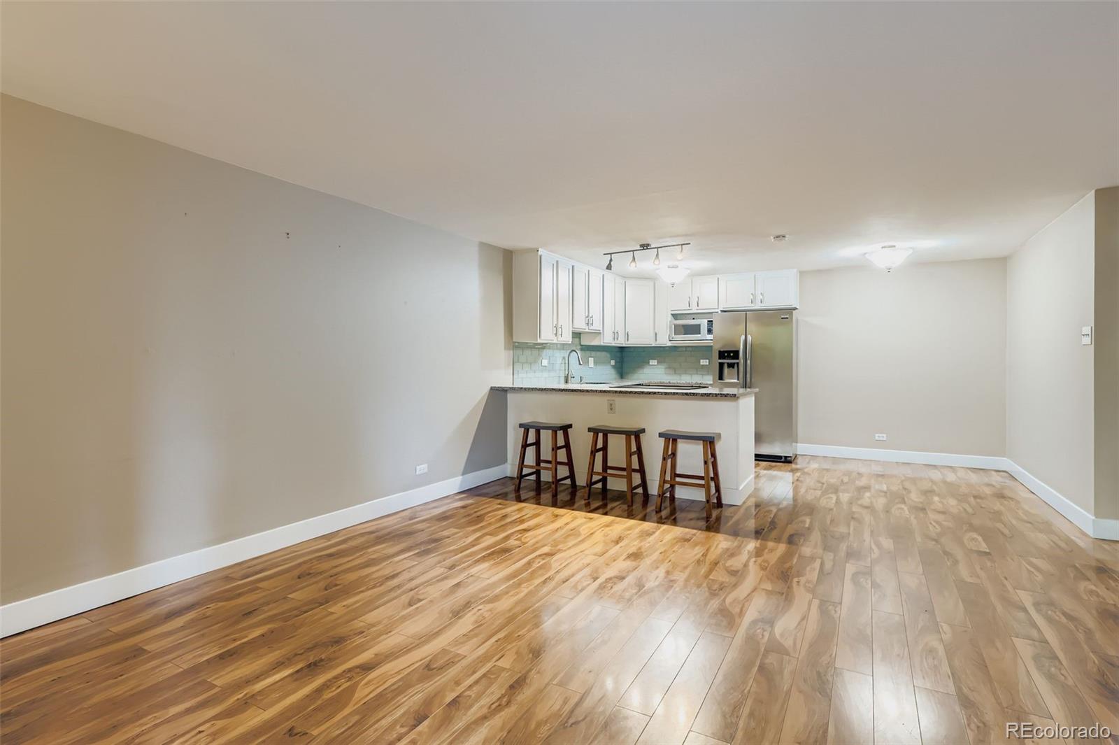 1366 Garfield Street Unit: 209