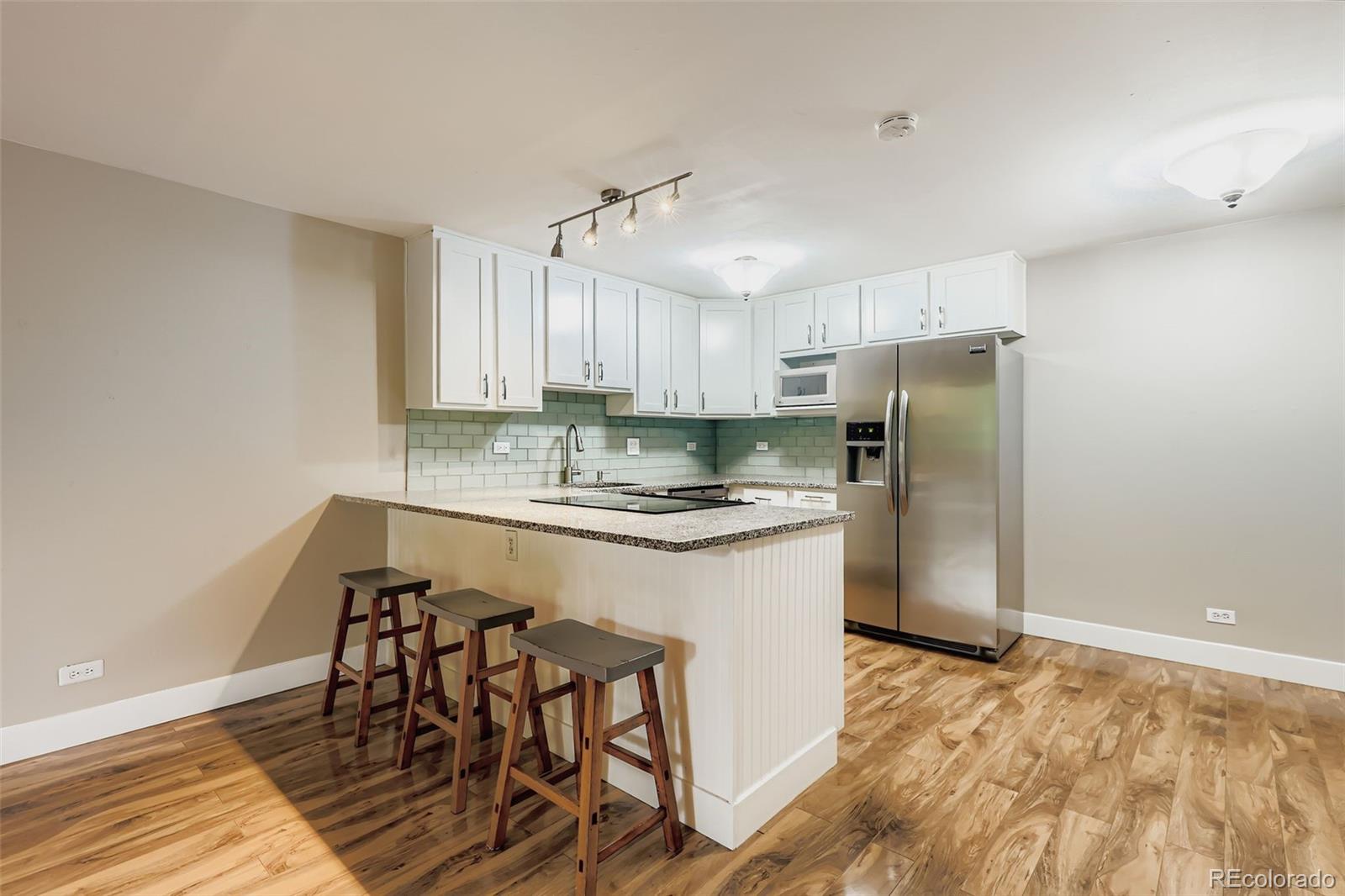 1366 Garfield Street Unit: 209