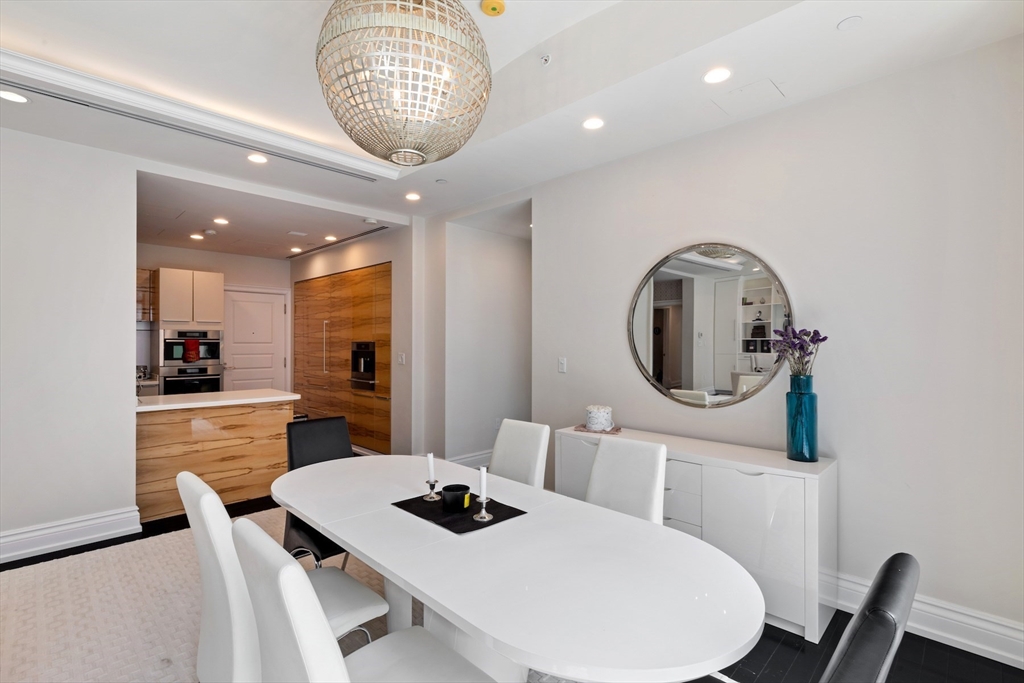 776 Boylston St Unit: PH1D