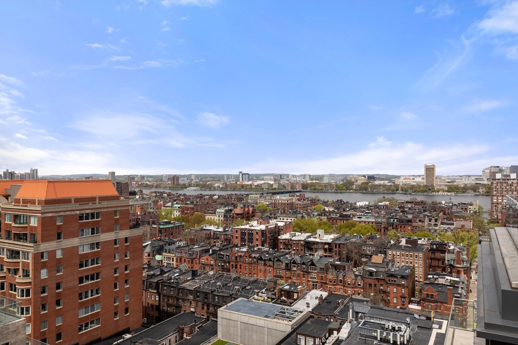 776 Boylston St Unit: PH1D