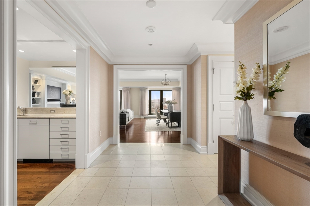 776 Boylston St Unit: E10C
