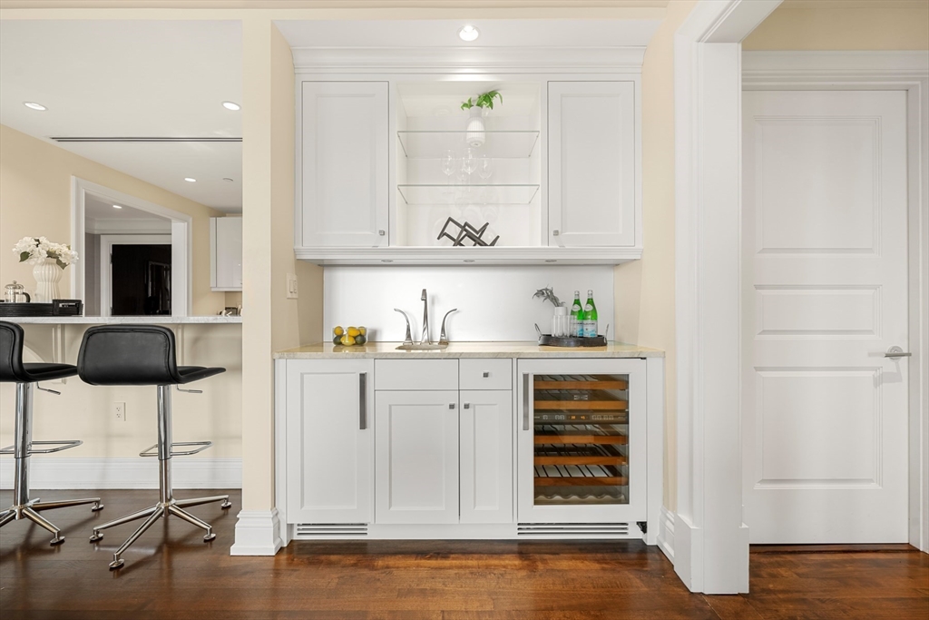 776 Boylston St Unit: E10C