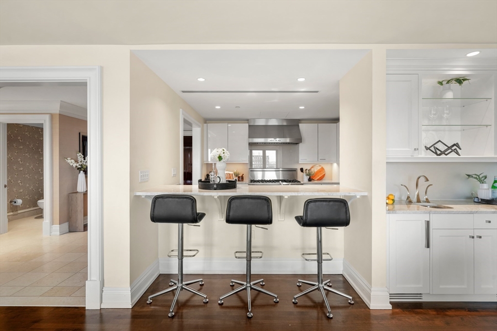 776 Boylston St Unit: E10C