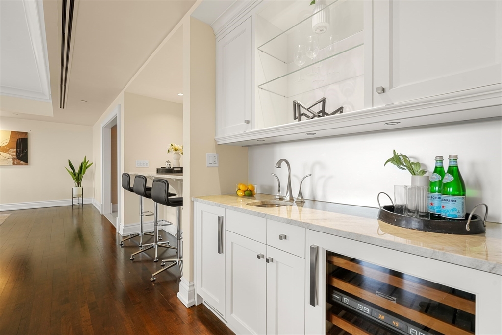 776 Boylston St Unit: E10C