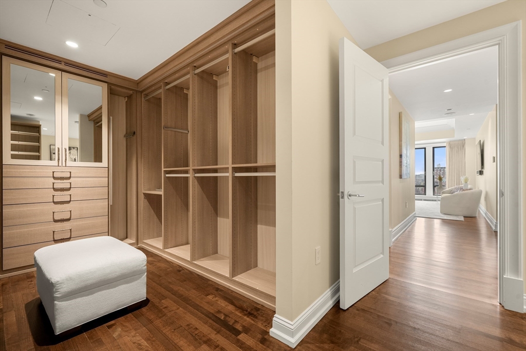 776 Boylston St Unit: E10C