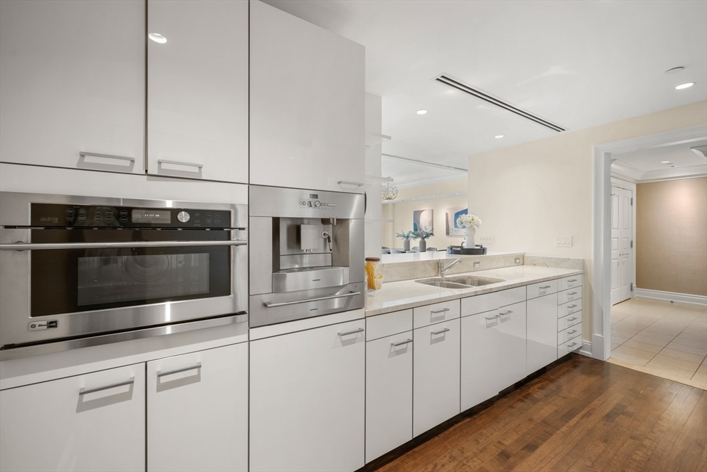 776 Boylston St Unit: E10C