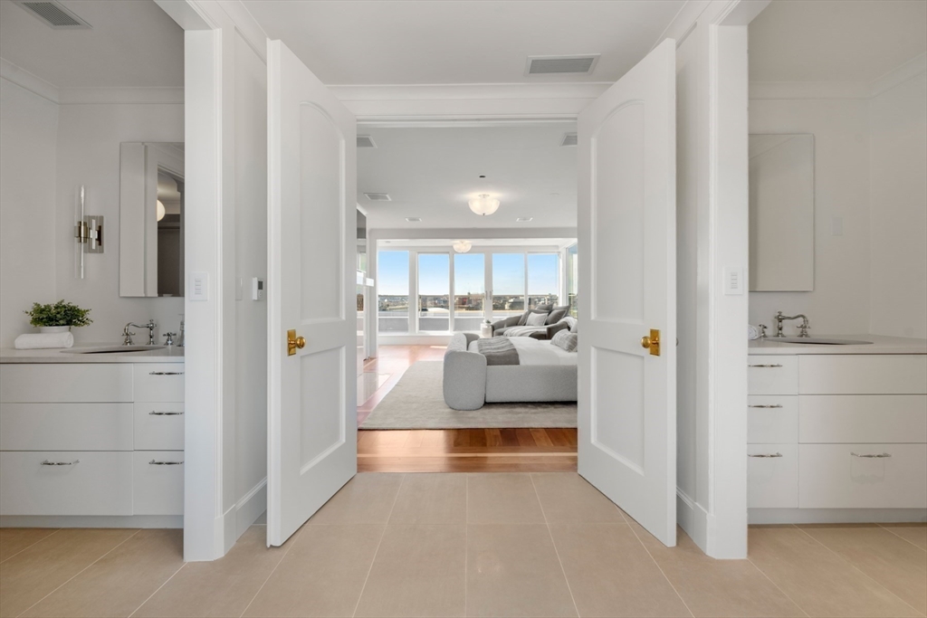 975 Memorial Drive # 1105