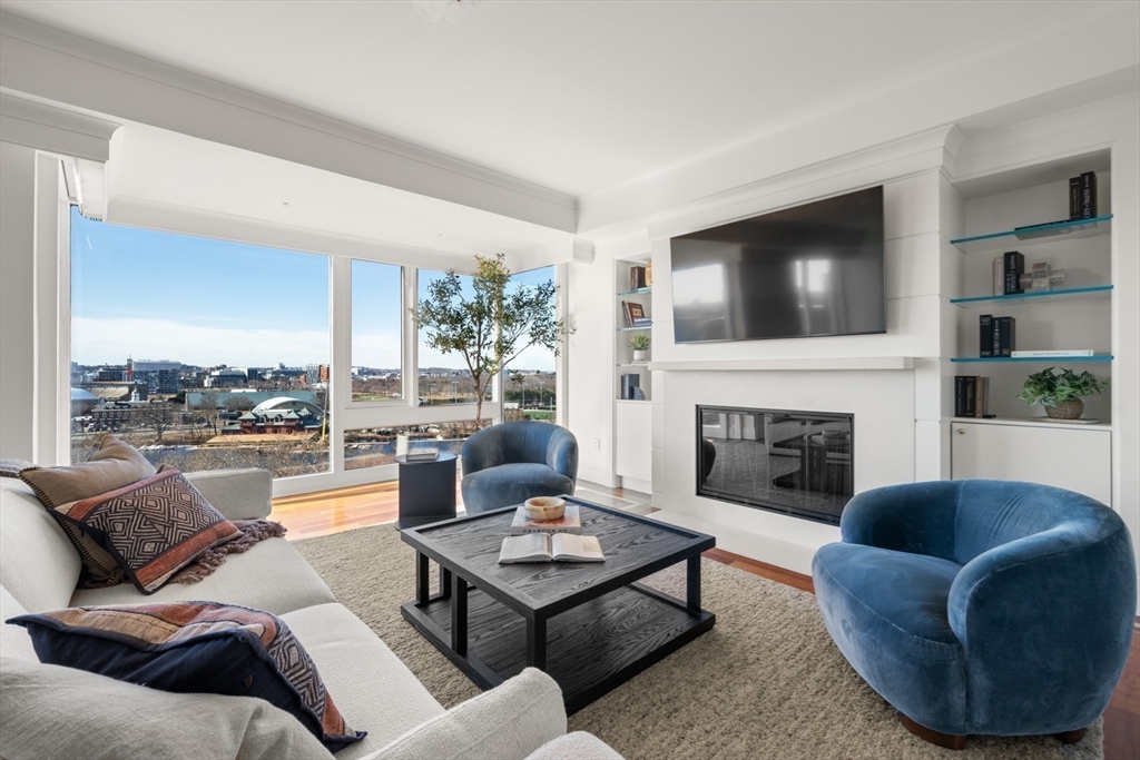 975 Memorial Drive # 1105