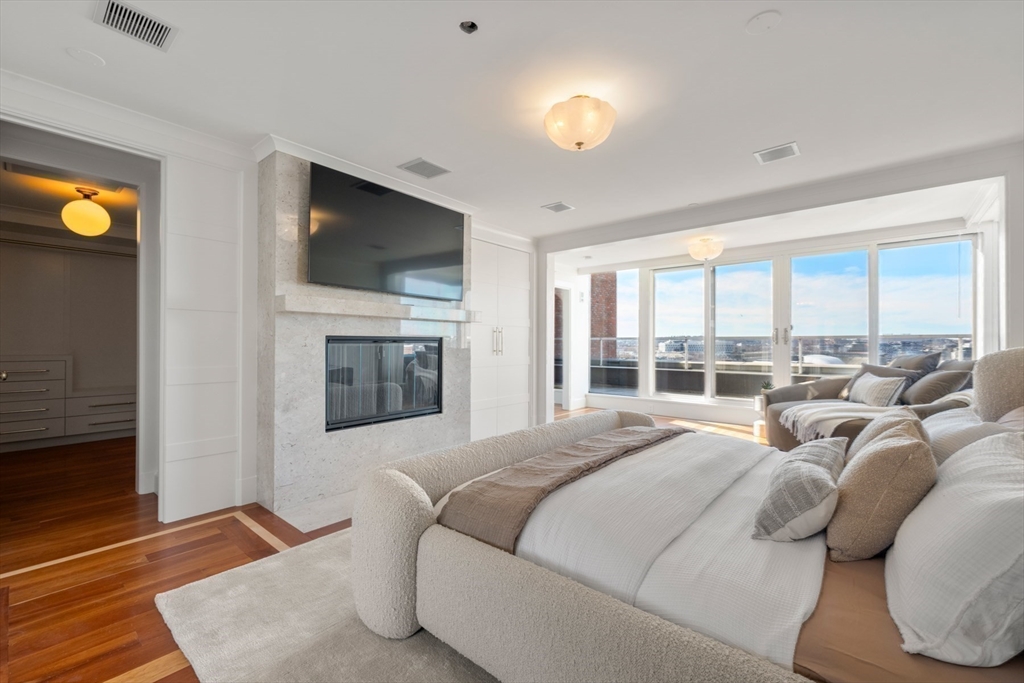 975 Memorial Drive # 1105